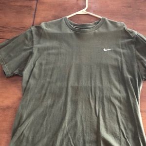 Men’s Nike t-shirt